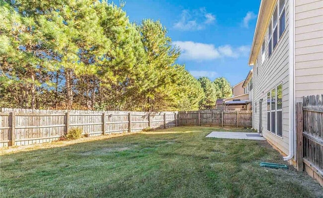 Building Photo - 6009 Mock Ives Ct NE