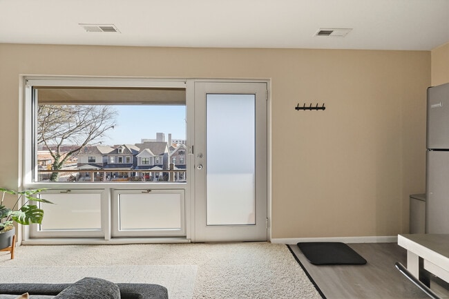 Building Photo - Grandview Heights