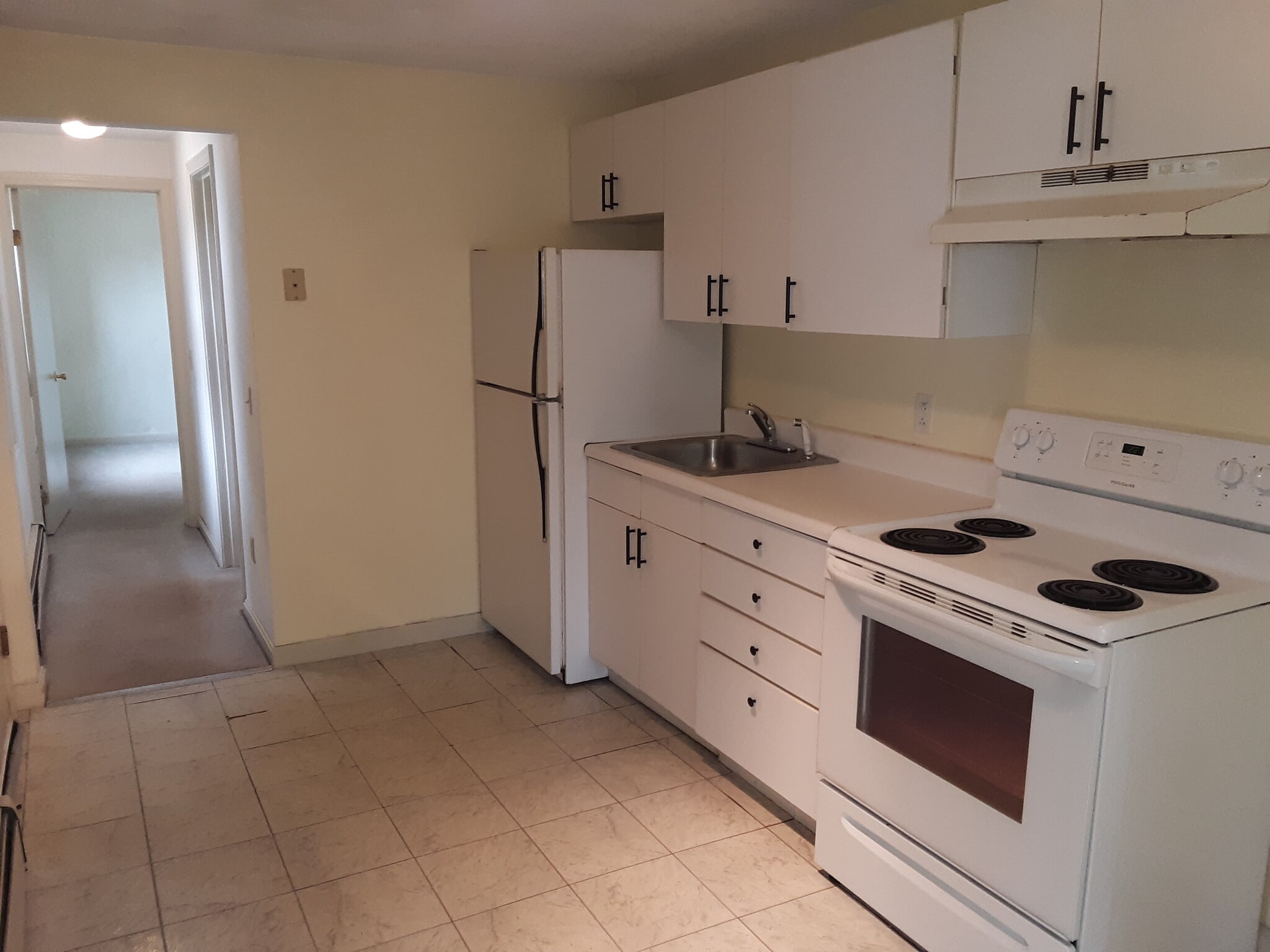 Building Photo - 40 Middle St