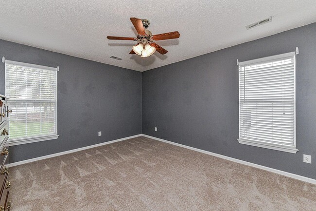 Building Photo - 1411 Deer Spring Ct