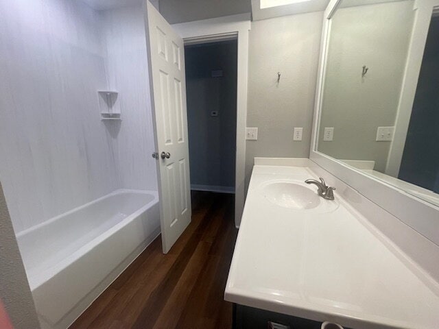 Building Photo - "Spacious 3-Bed, 2-Bath Duplex Retreat in ...