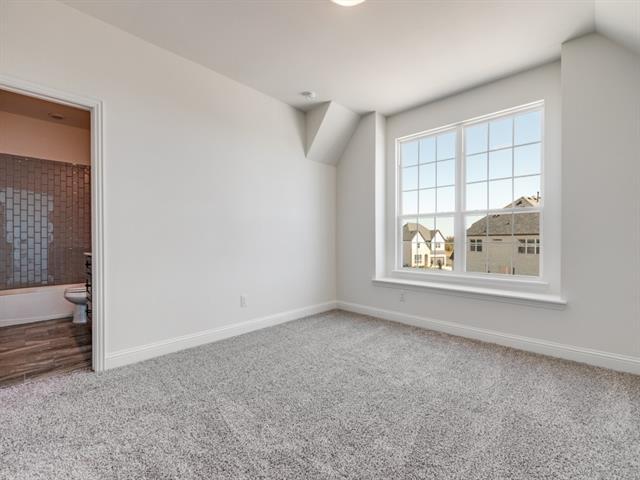 Building Photo - 604 Verona Dr