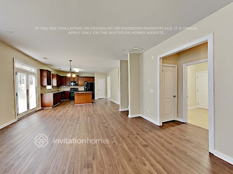 Building Photo - 872 Preserve Park Dr