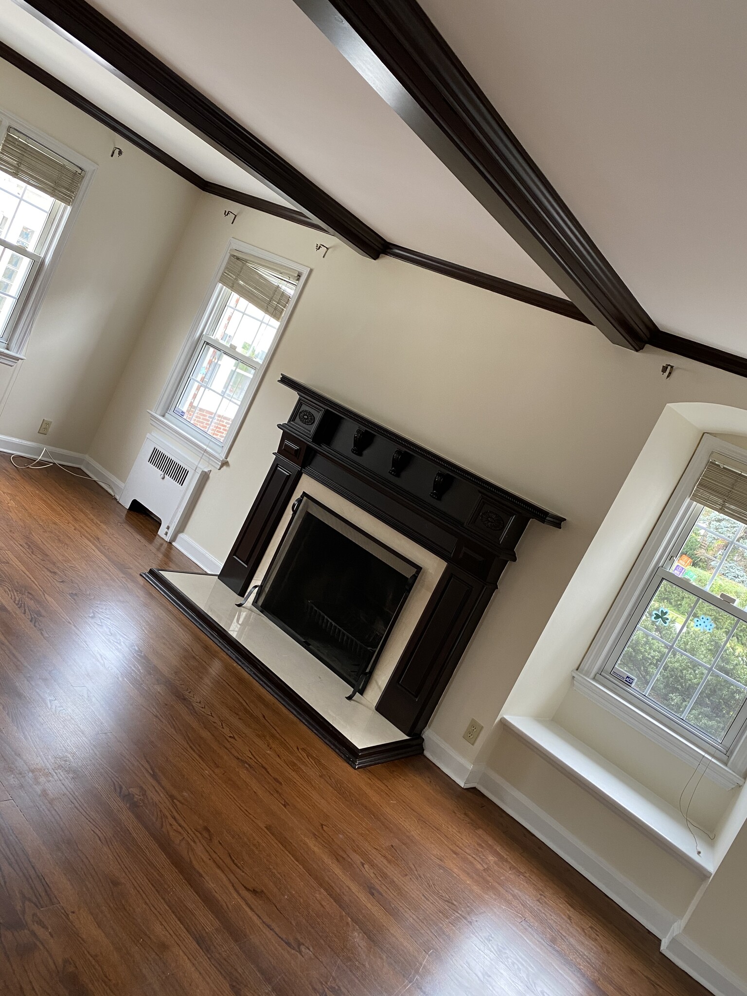 Building Photo - 44 Ellsworth Ave