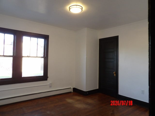 Building Photo - 217 E 3rd St