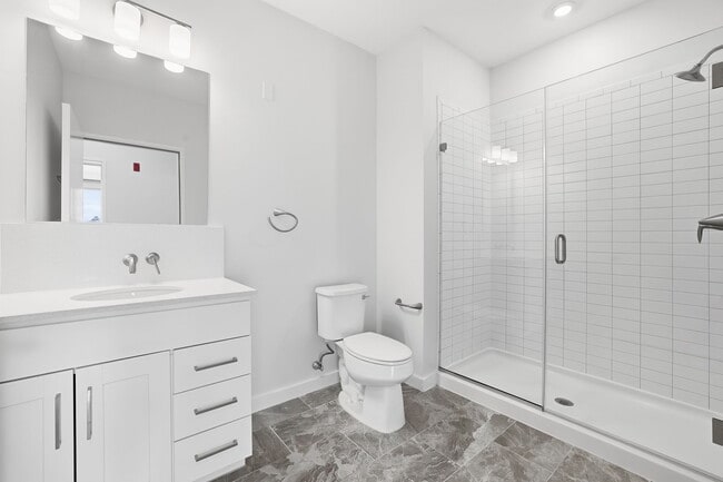 Building Photo - 19 Day St