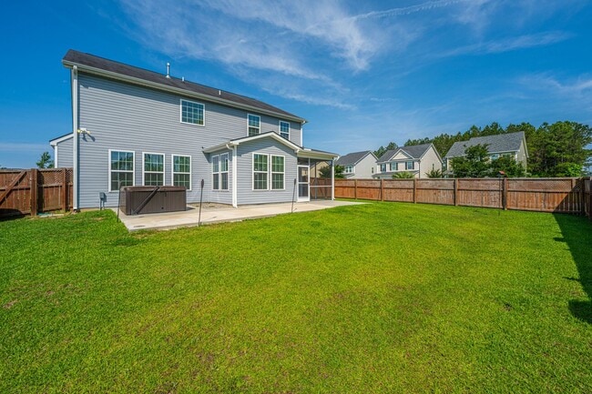 Building Photo - 201 Bigleaf Ct