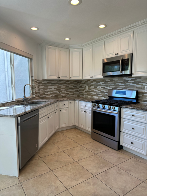 Building Photo - 122 Lakeridge Ln