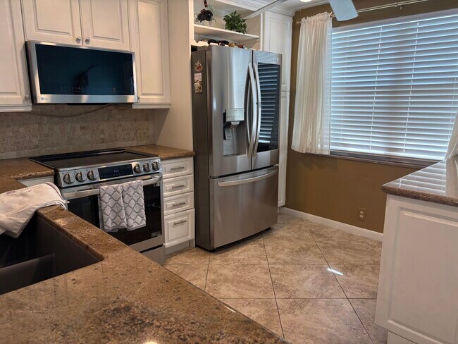 Building Photo - 2501 Antigua Terrace