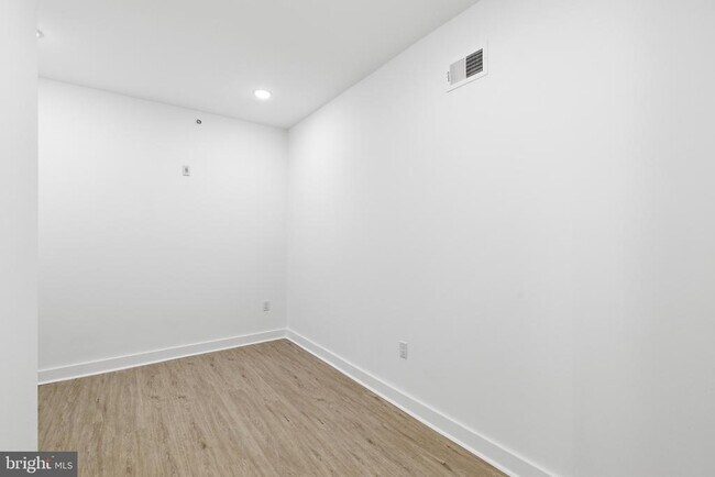 Building Photo - 4021 Brown St