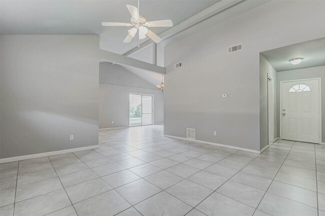 Building Photo - 3918 Dalmatian Dr