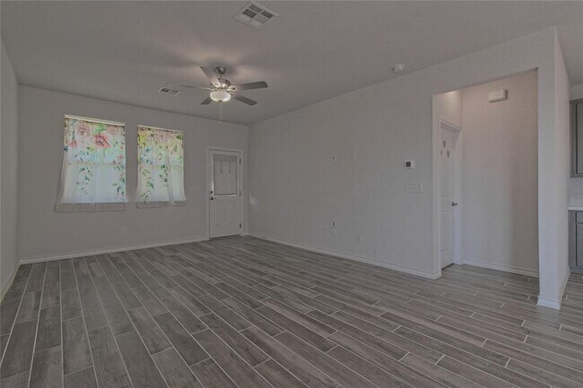 Building Photo - 147 Breccia Trl