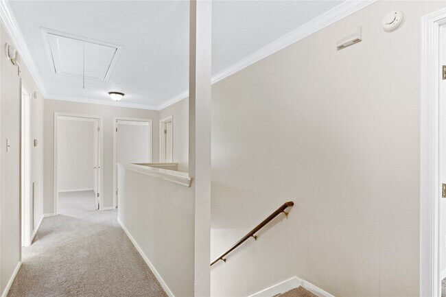 Building Photo - 11410 Meadowchase Dr