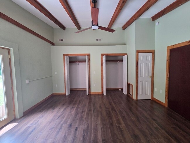 Building Photo - 1 Bedroom / 1 Bath Studio Apt  Kingsport TN