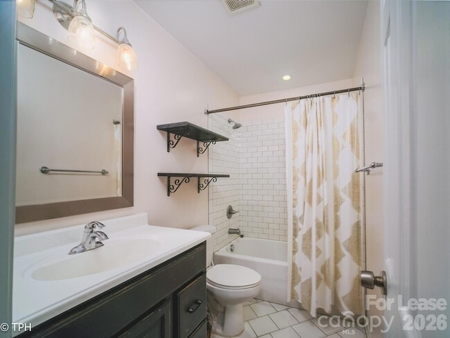 Building Photo - 6124 Heath Ridge Ct