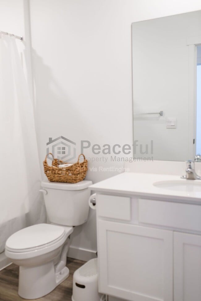 Building Photo - 3657 E 1500 S