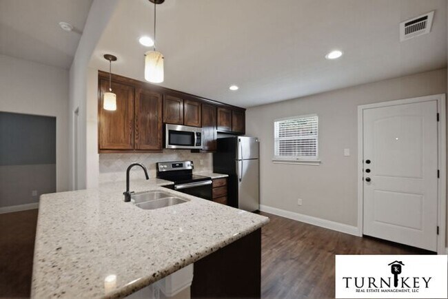 Building Photo - Life is Better by the Lake Gorgeous 3-Bedroom Duplexes in Azle