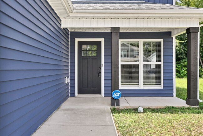 Building Photo - 1196 Cottonwood Dr