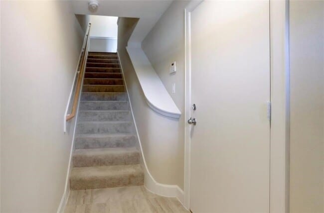 Building Photo - 8705 Bryam St