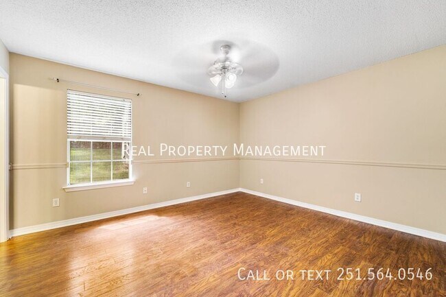 Building Photo - 9631 Royal Woods Dr N