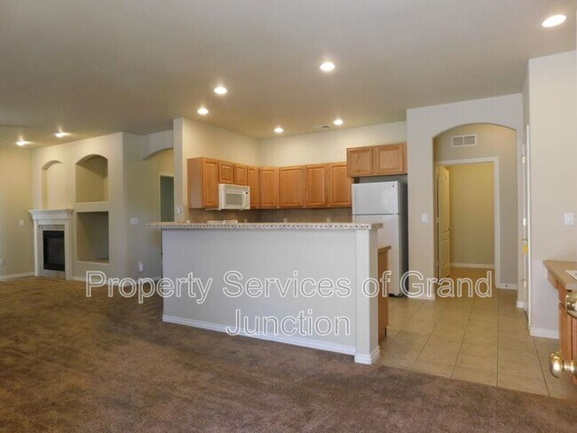 Building Photo - 737 Canvasback Cir