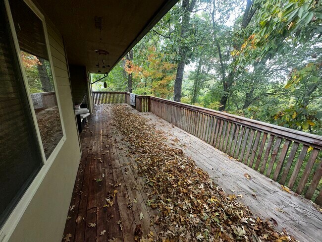 Building Photo - 105 High Ridge Ct