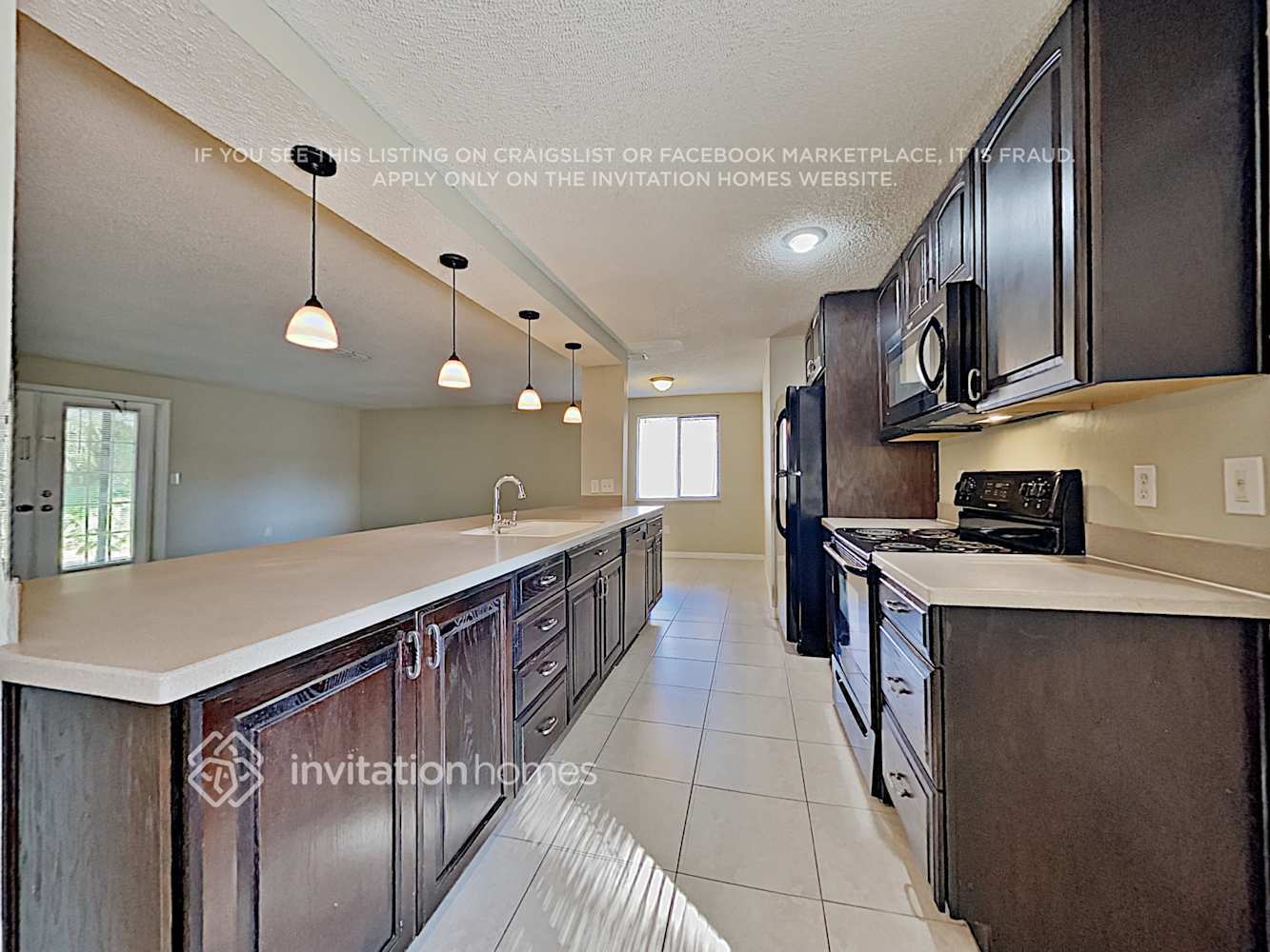 Building Photo - 513 Lakeview Dr