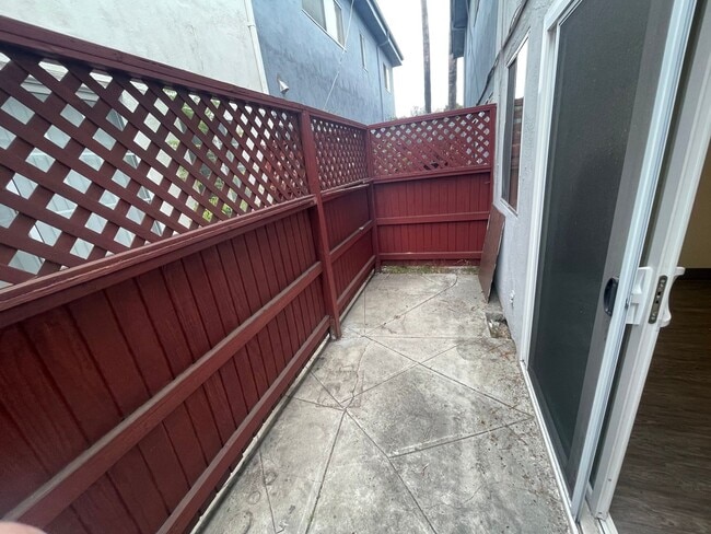 Building Photo - 3419 Keystone Av