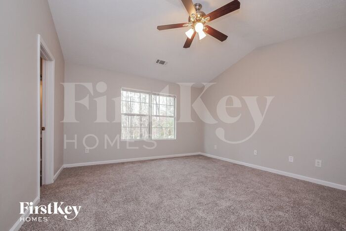 Building Photo - 732 Four Winds Ln