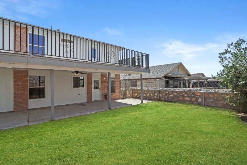 Building Photo - 12145 St Francis Ct