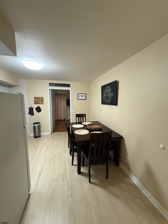 Building Photo - 43 N Trenton Ave