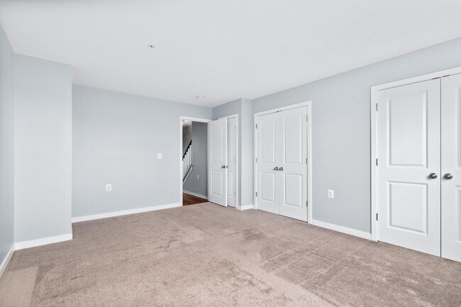 Building Photo - 1424 Trafalgar Ln