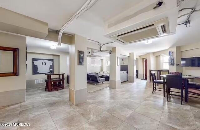Building Photo - 431 Hiering Ave