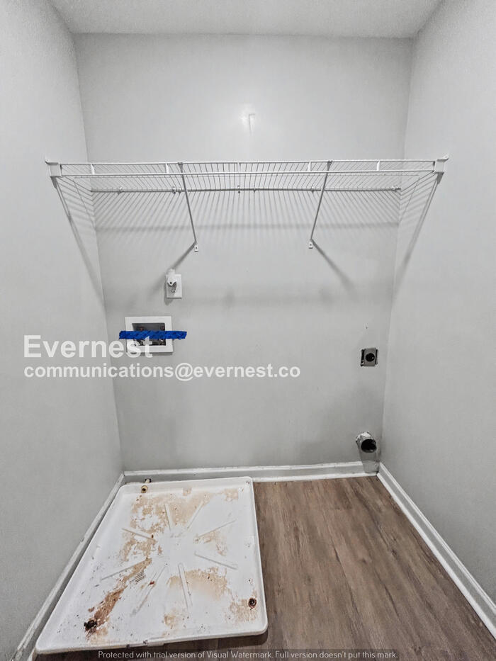 Building Photo - 5289 Hanover St