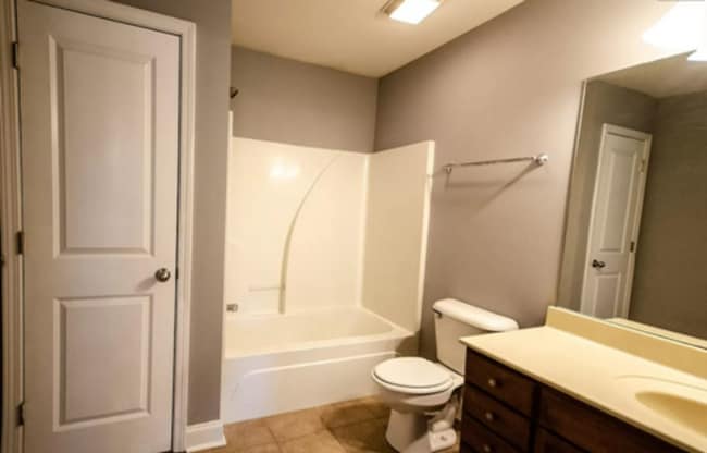 Building Photo - 242 Madison Heights