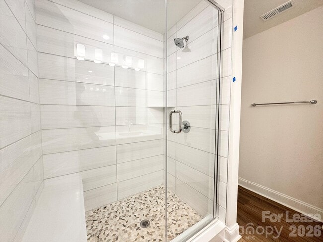 Building Photo - 2954 Clyde Dr