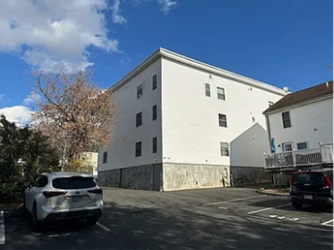 Building Photo - Comfortable 1BR Condo with Assigned Parking at $1150 in Ware, MA