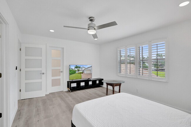 Building Photo - 3018 Spanish Trail
