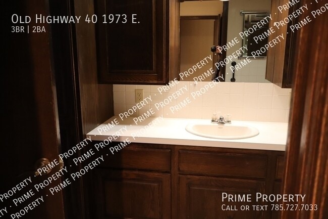 Building Photo - Old Highway 40 1973 E.-