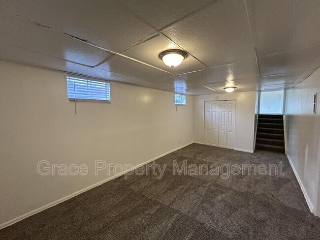 Building Photo - 9954 W Maryland Dr