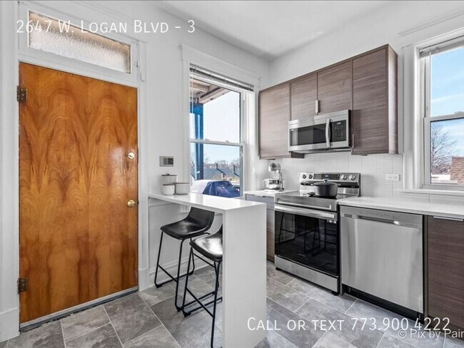 Building Photo - 2647 W Logan Blvd
