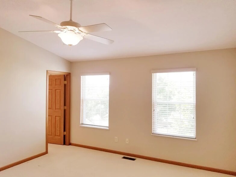 Building Photo - 5912 Treven Way