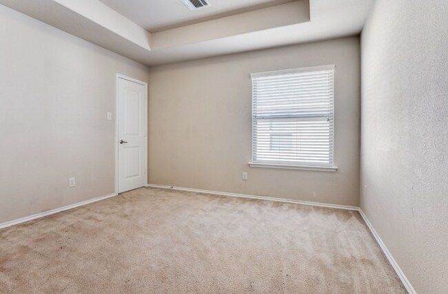 Building Photo - 322 Tribute Dr