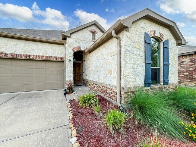 Building Photo - 1613 Cintola Ln
