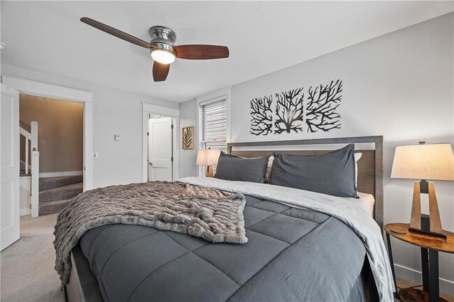 Building Photo - 706 Ivy St