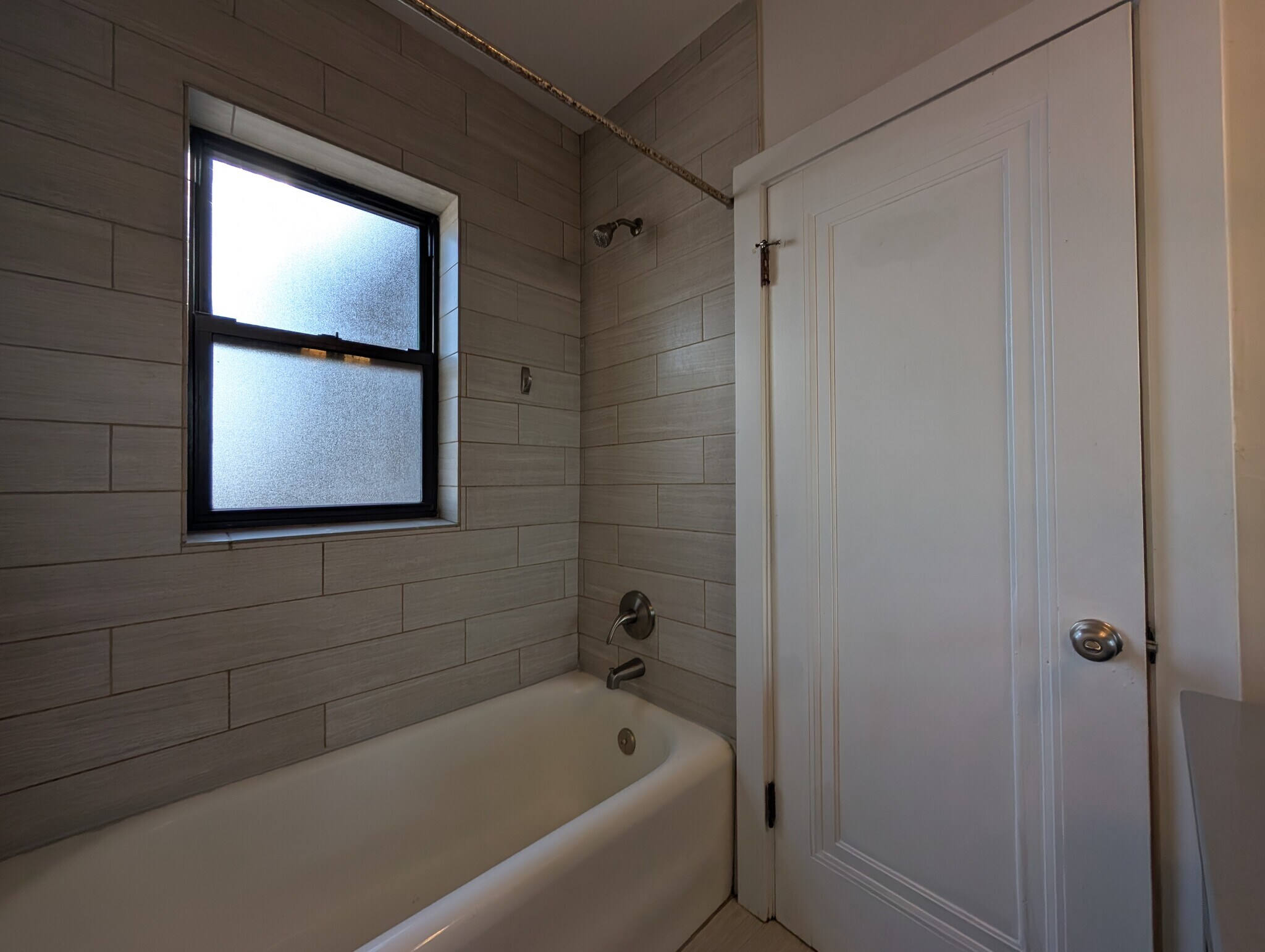 Building Photo - 2329 N Rockwell St