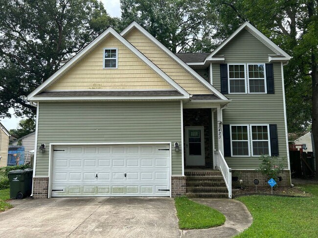 Primary Photo - Welcome to this stunning in Norfolk "ASK A...