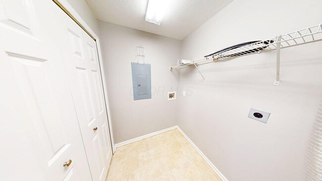 Building Photo - 5604 Vintage Pl