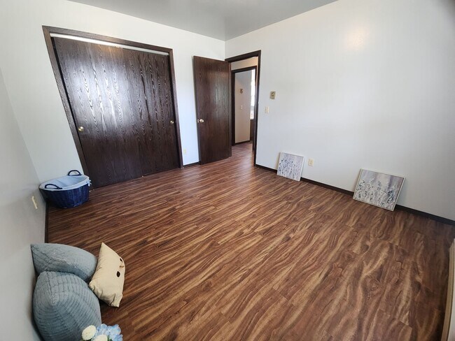 Building Photo - 1129 Primrose Ct