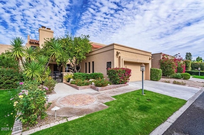 Building Photo - 8602 E Vista Del Lago